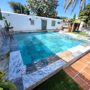 https://villa-lur-berri.es-andalucia.com