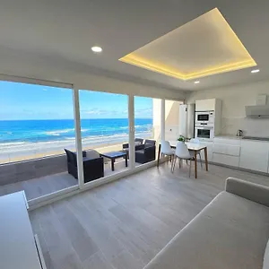 https://atico-vistas-mar-playa-las-canteras.in-canary-islands.com